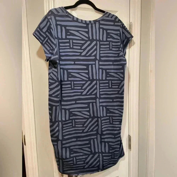 Orvis Crew Neck Short Sleeve Geometric Pattern Blue Tee Shirt Dress Size L - Picture 7 of 9